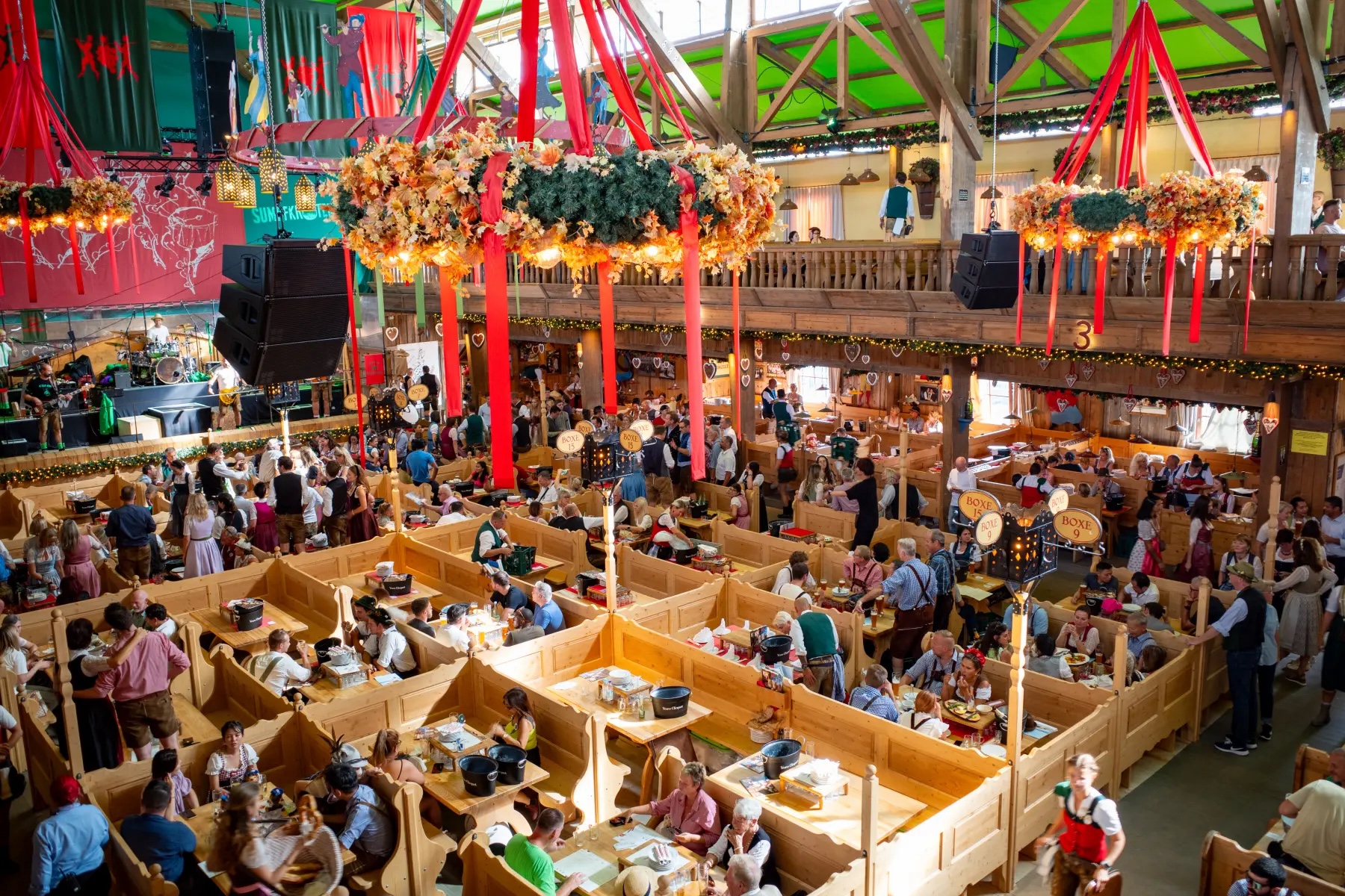 Top Wiesn Zelte in München | Mr. München | Foto: Käfer Wiesn-Schänke